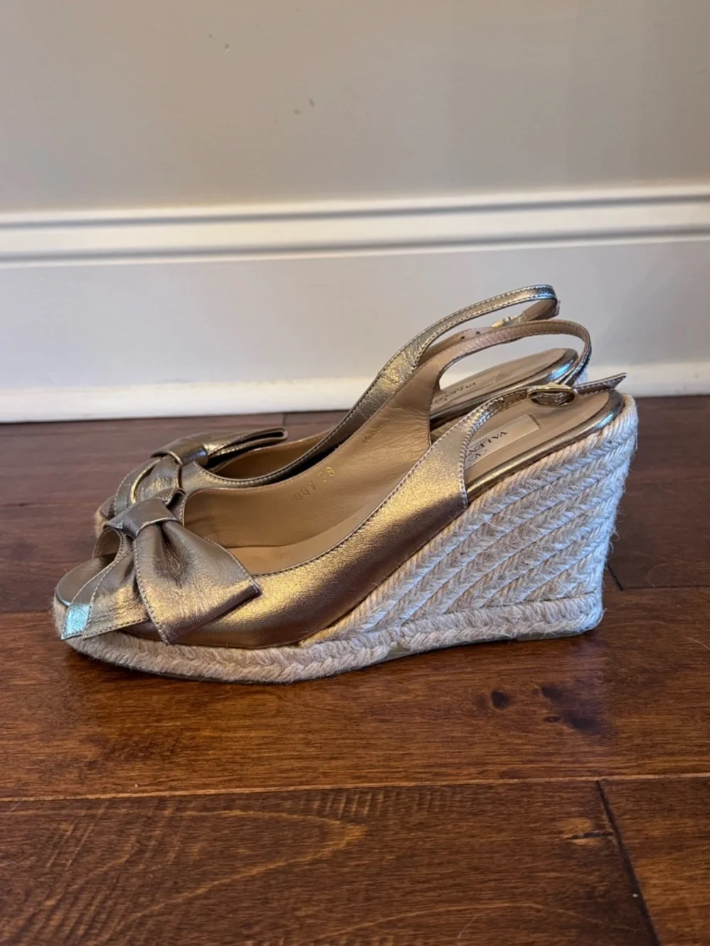 Valentino size 38